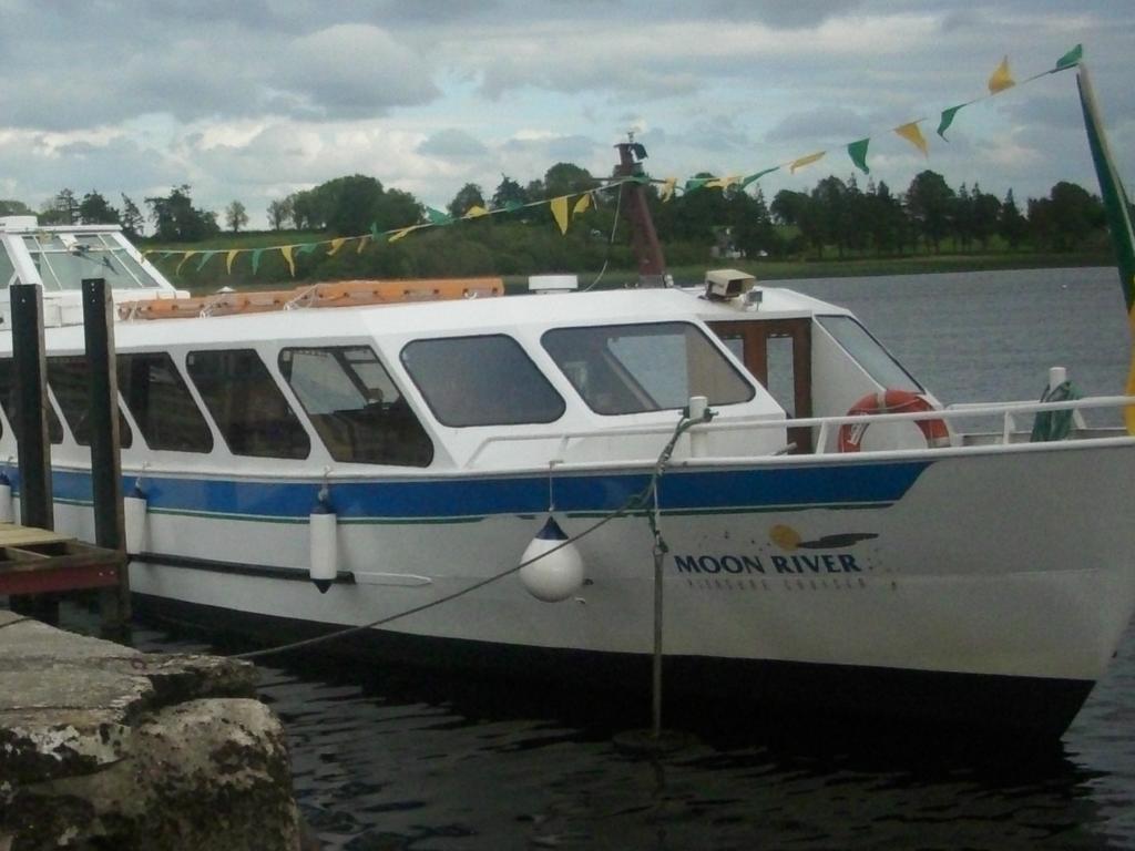Leitrim Inn Carrick-on-Shannon Экстерьер фото