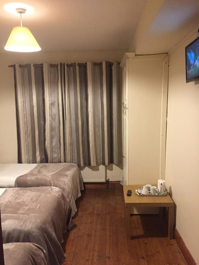 Leitrim Inn Carrick-on-Shannon Экстерьер фото